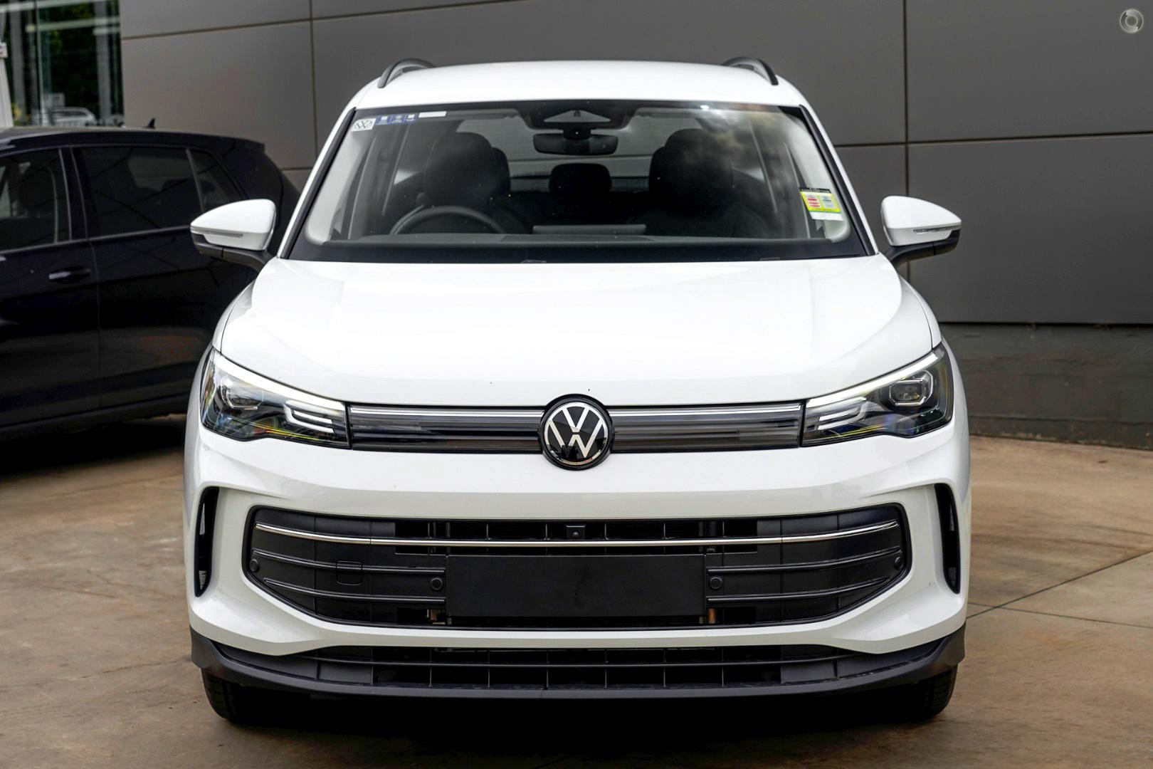 Volkswagen Tiguan image 2