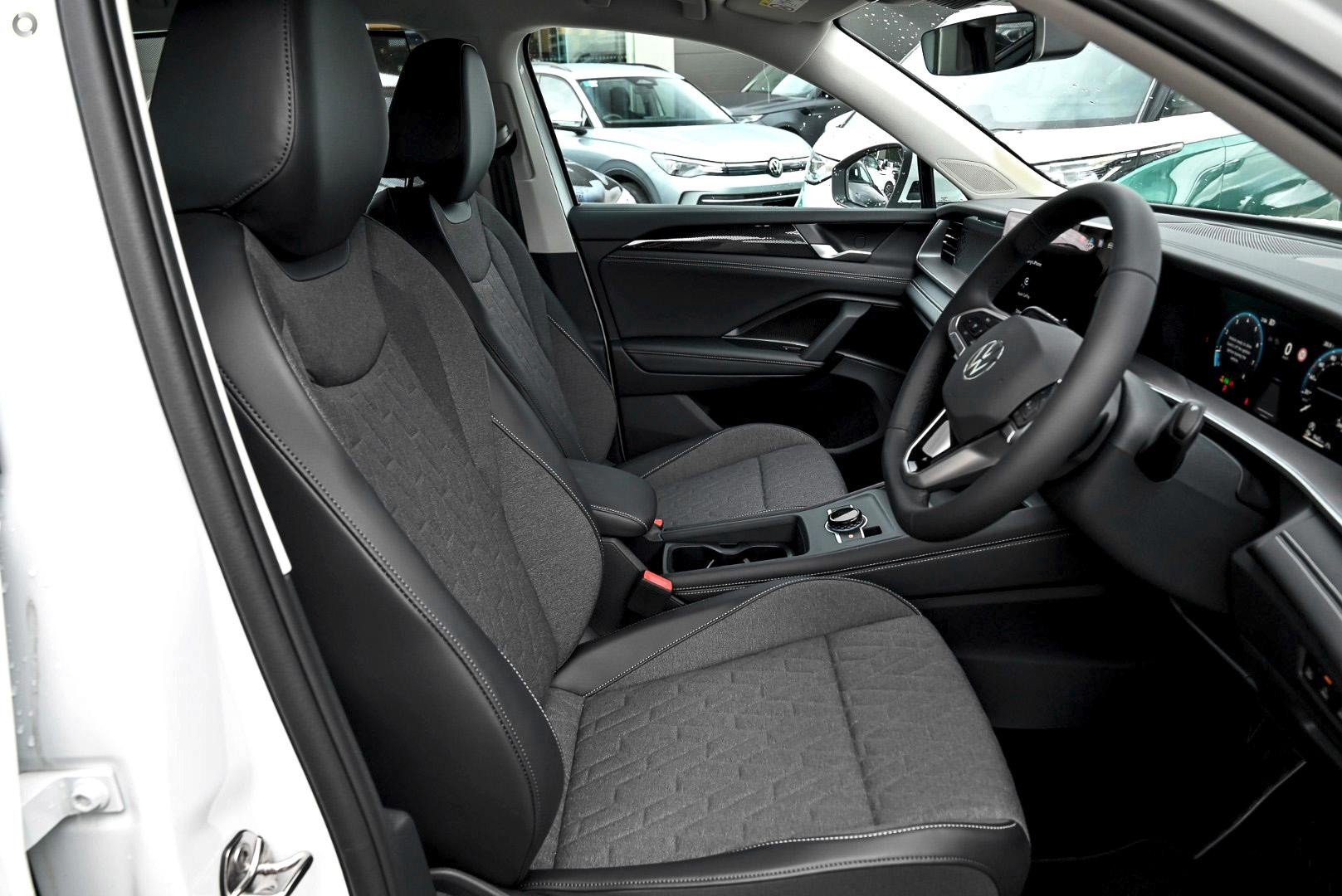 Volkswagen Tayron image 4