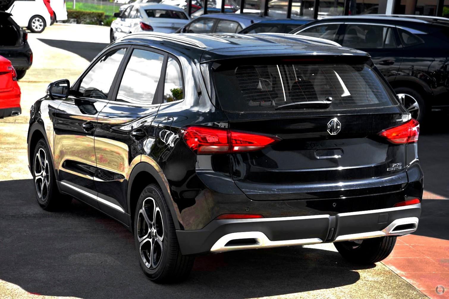 MG Zs image 3