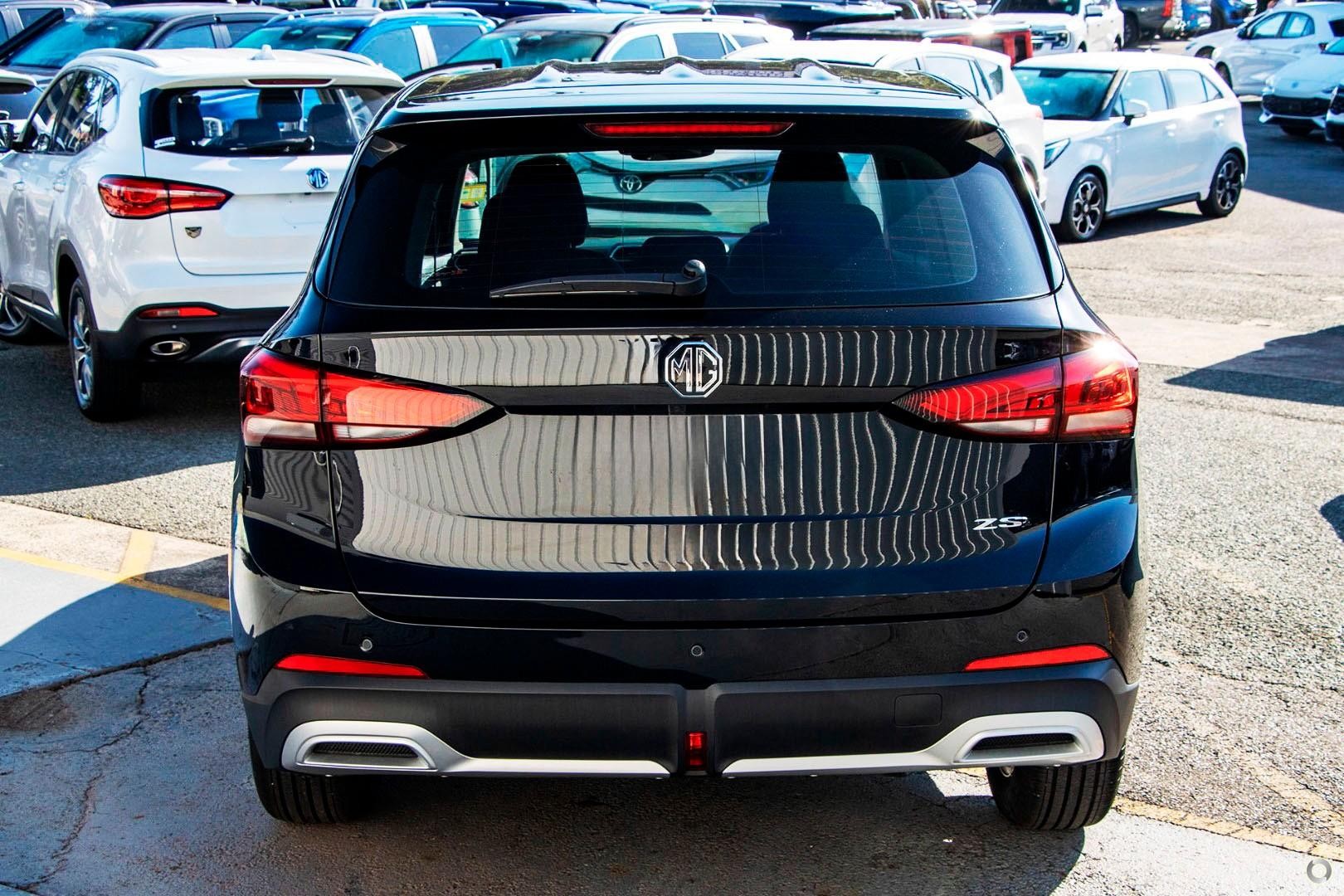 MG Zs image 3