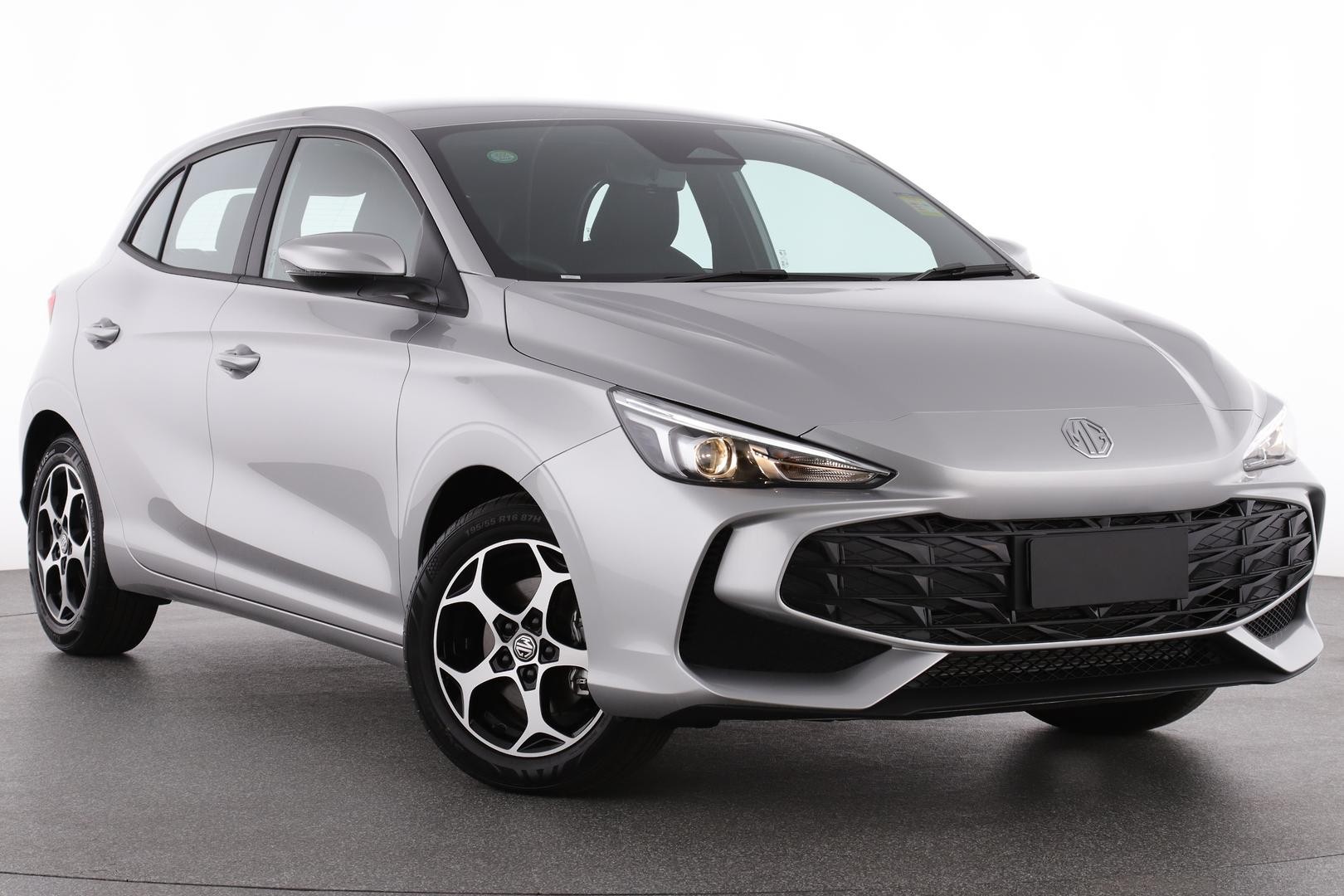 MG Mg3 image 1