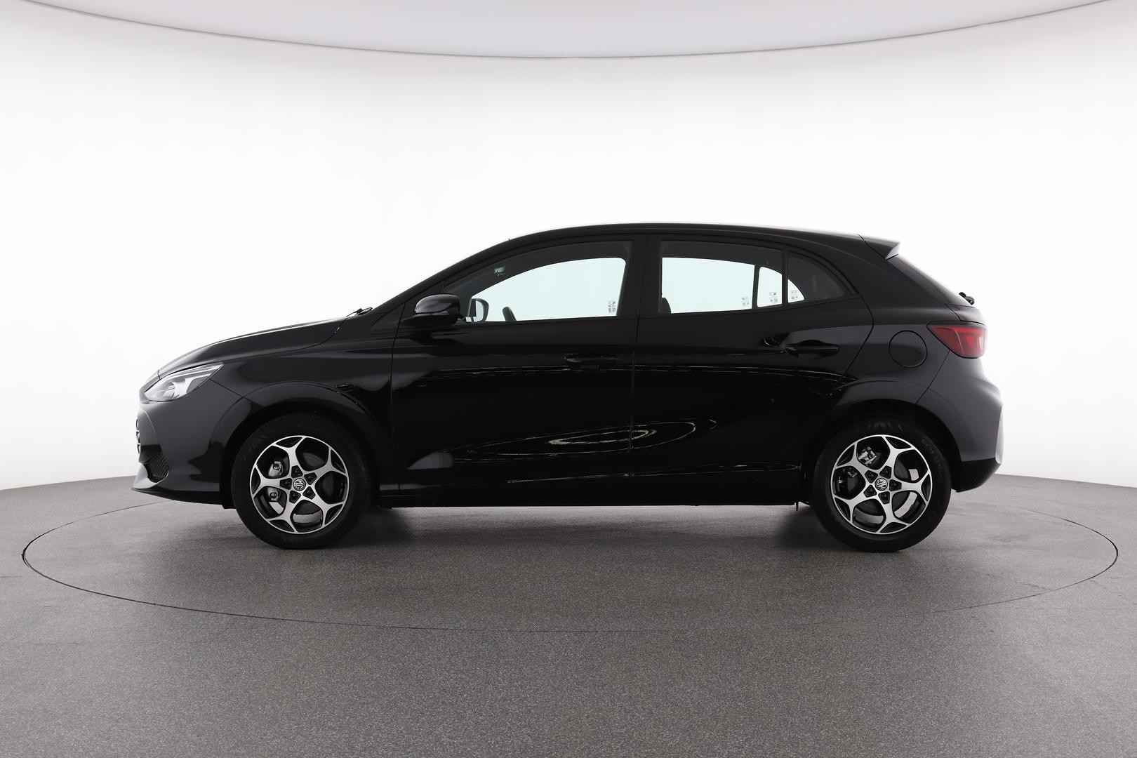 MG Mg3 image 3