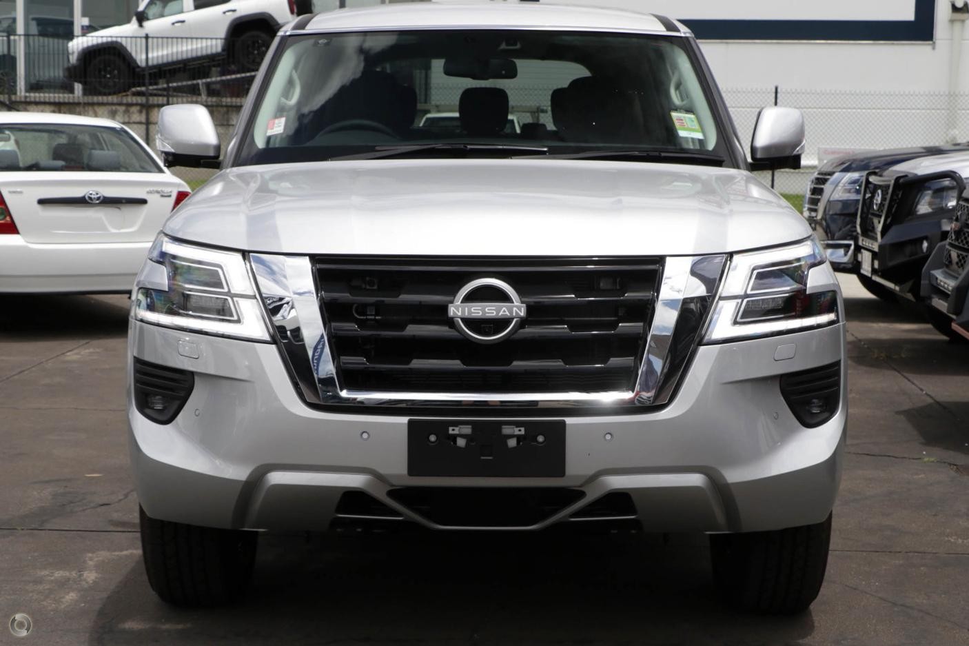 Nissan Patrol image 2