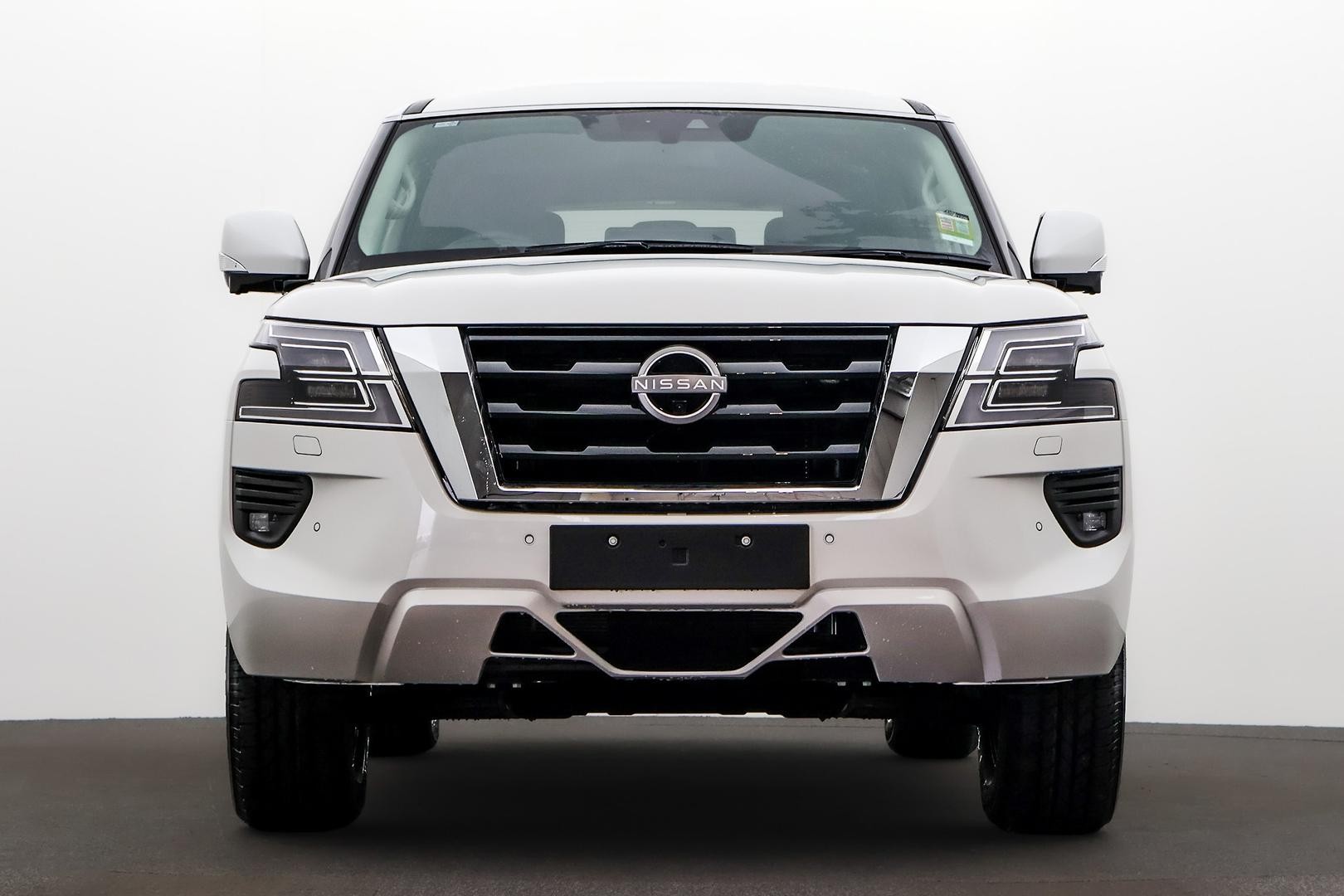 Nissan Patrol image 2