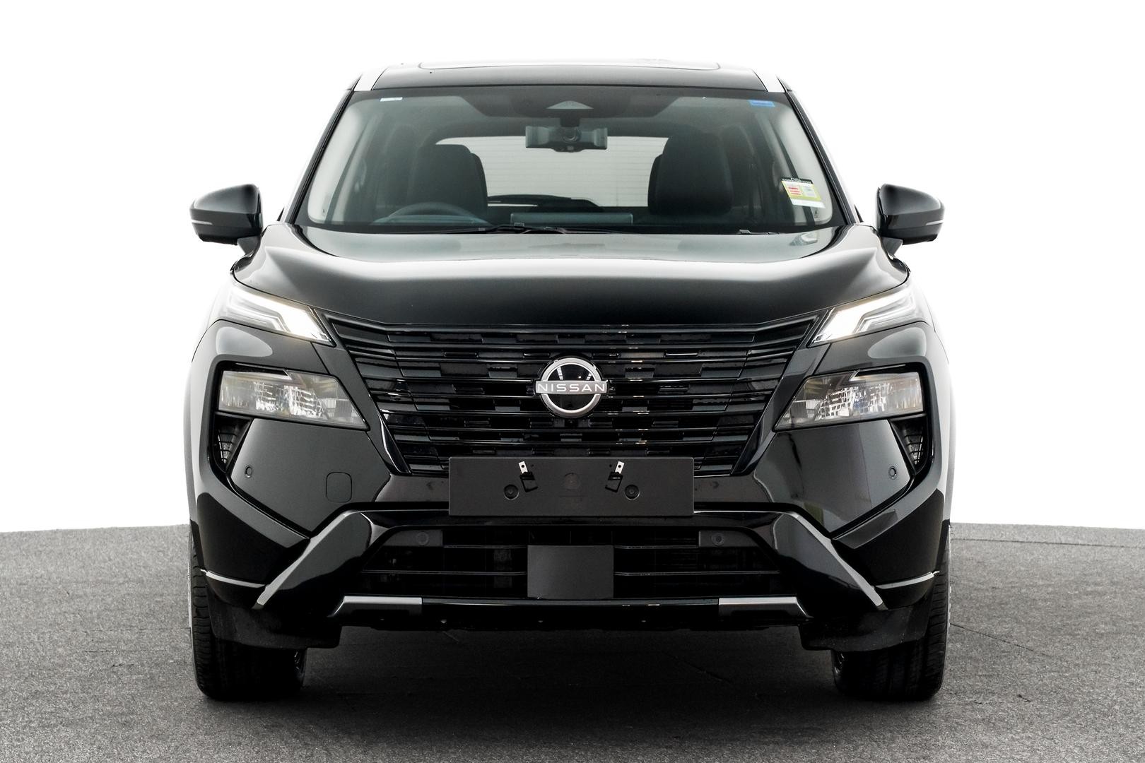 Nissan X-trail image 2