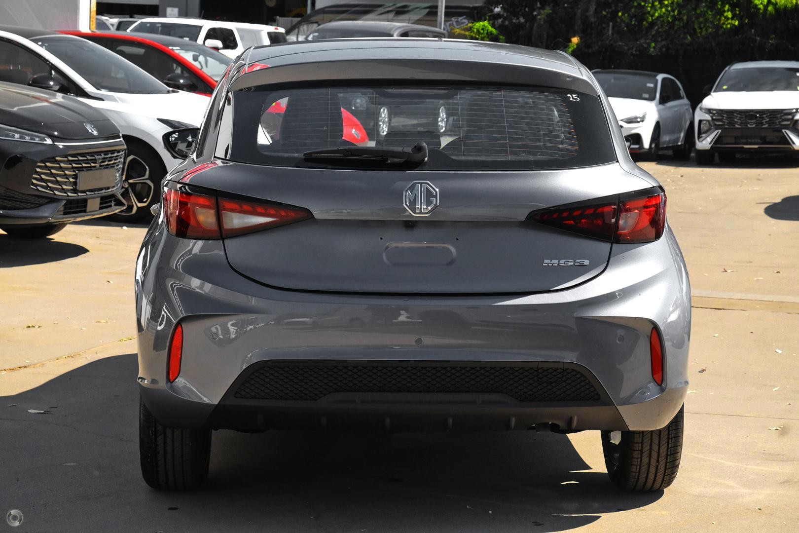 MG Mg3 image 3