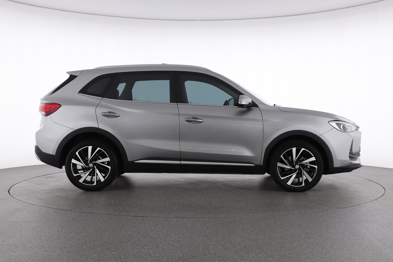 MG Zs image 2