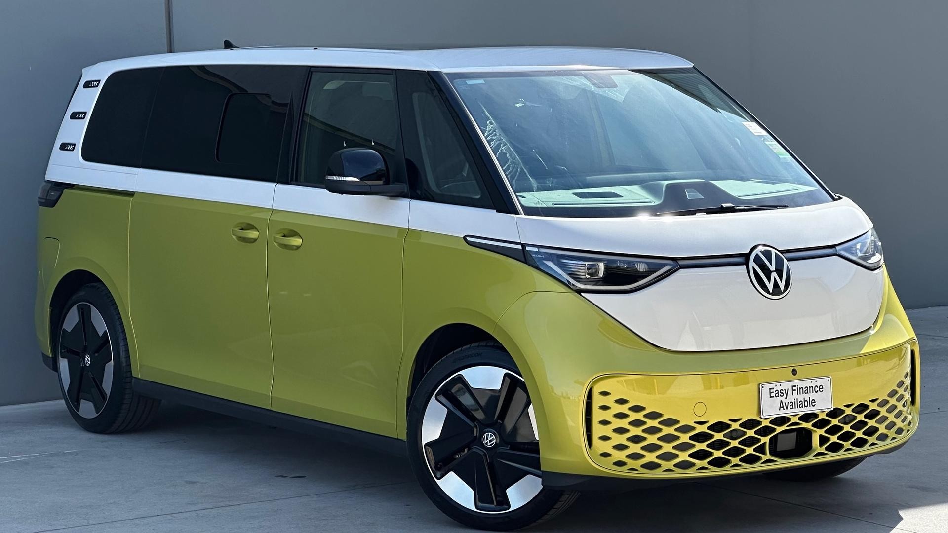 Volkswagen Id. Buzz image 1