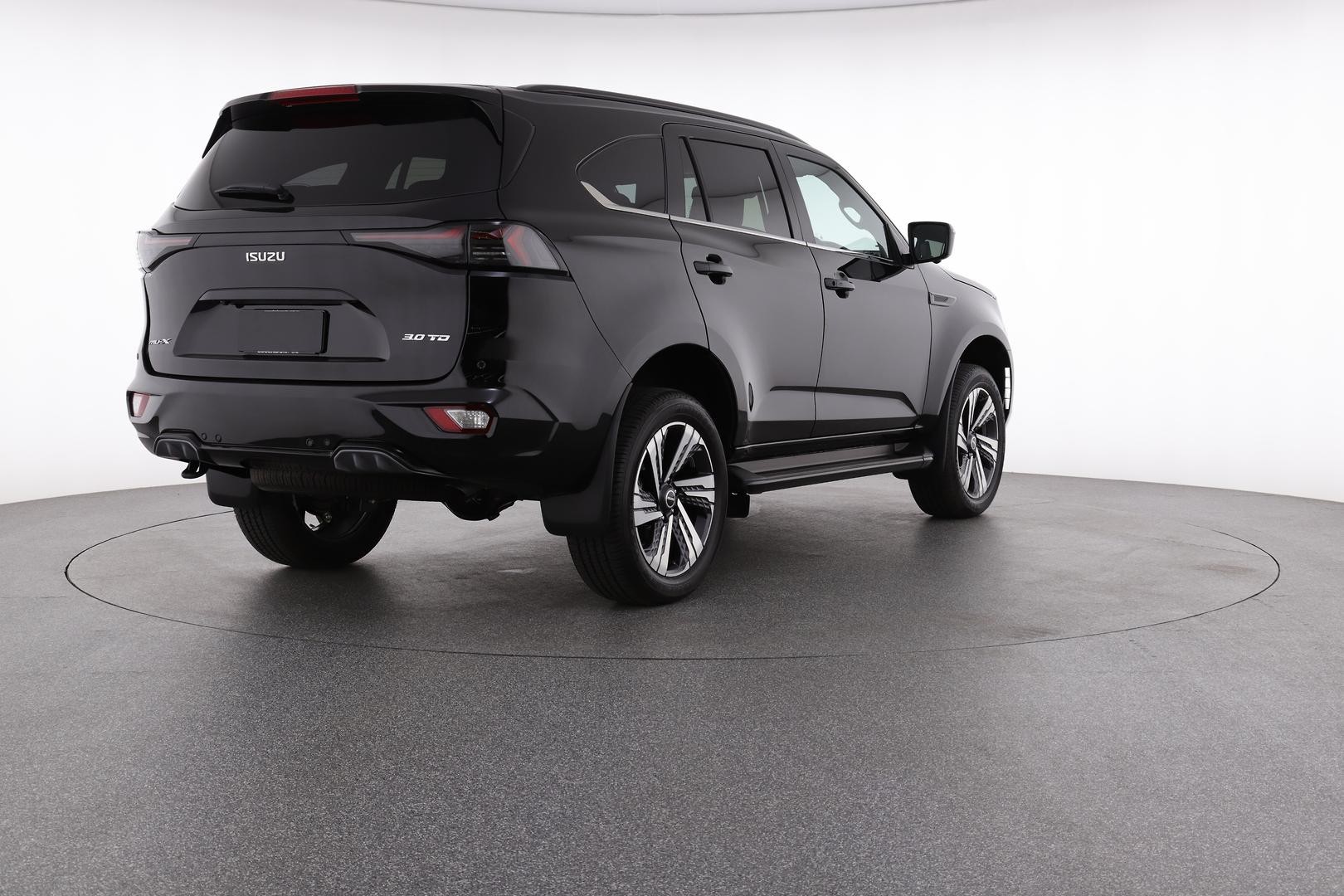 Isuzu Mu-x image 4