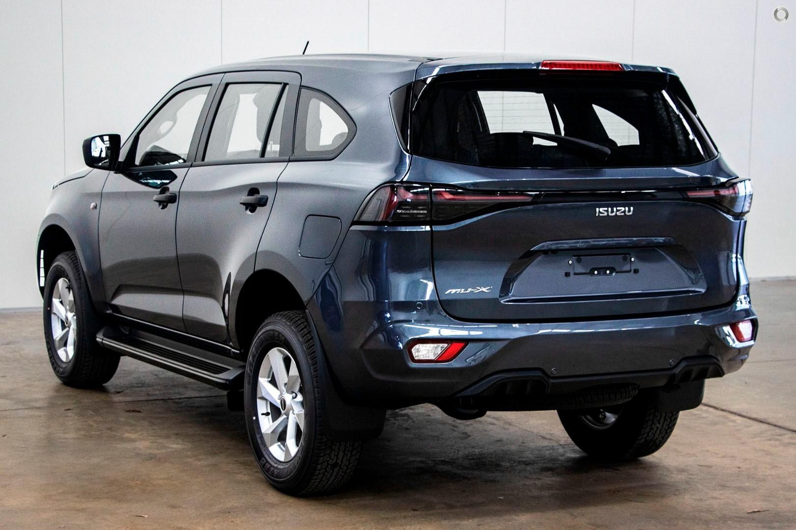 Isuzu Mu-x image 4