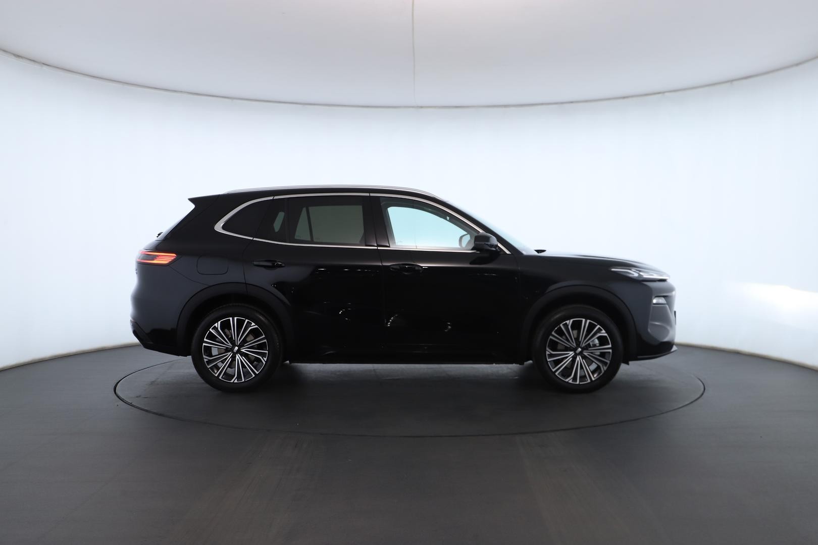 Geely Starray Em-i image 4