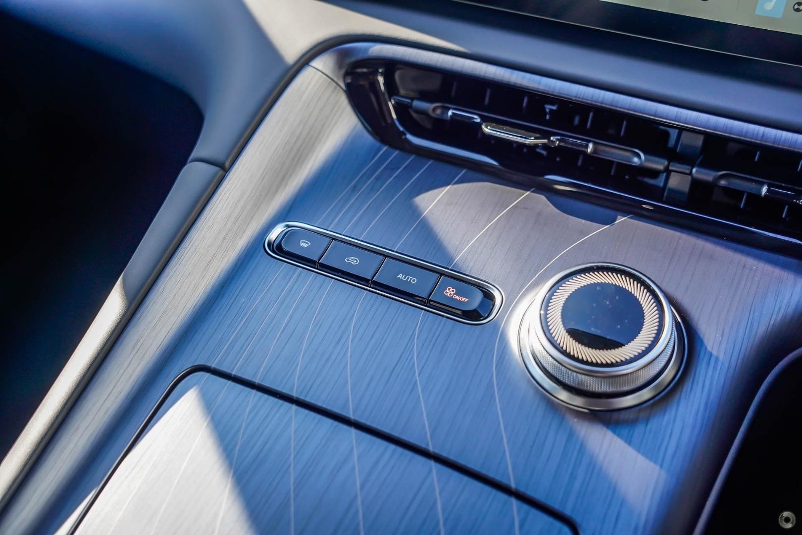 Geely Ex5 image 3