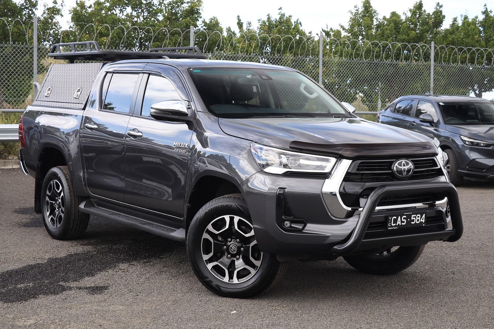 Toyota Hilux image 1