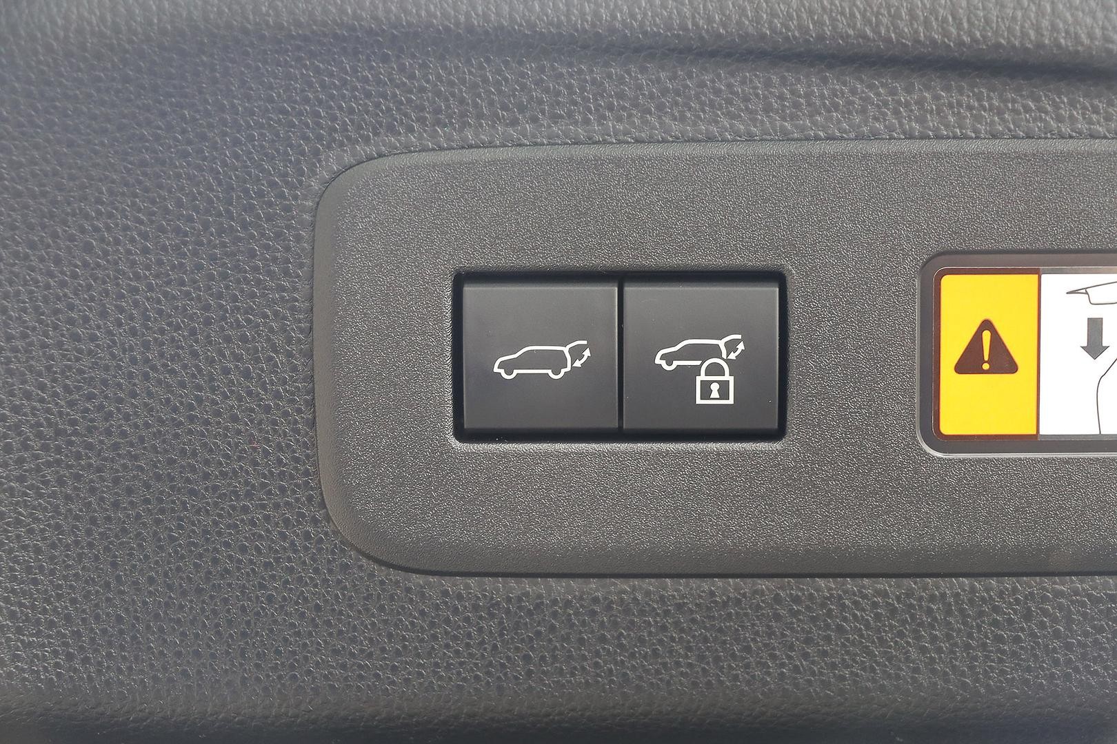 Toyota Landcruiser Prado image 3