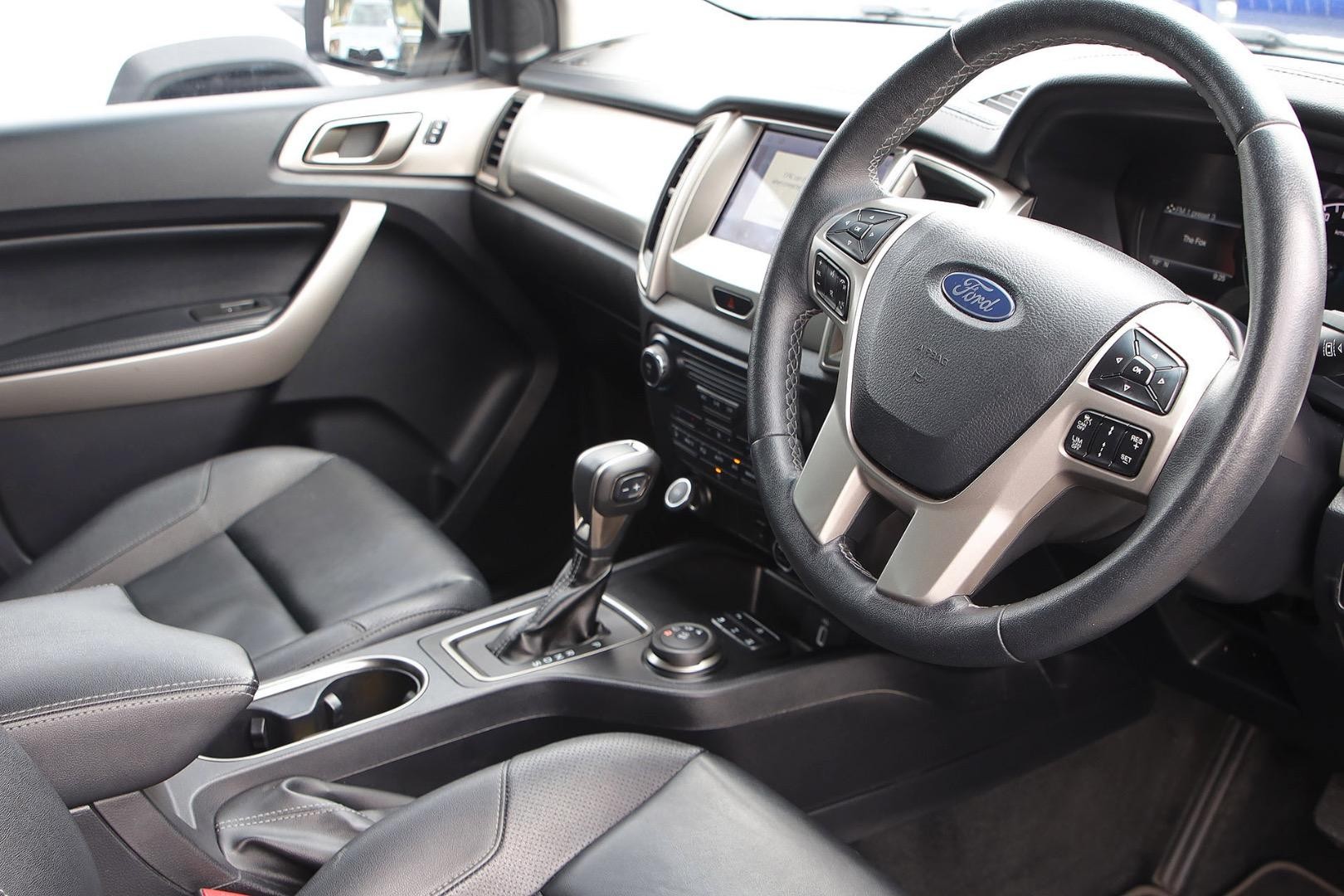 Ford Everest image 2