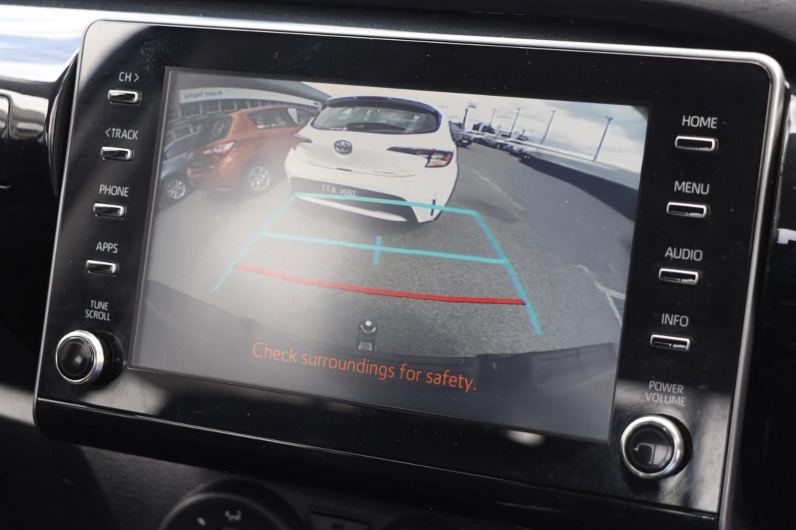 Toyota Hilux image 3