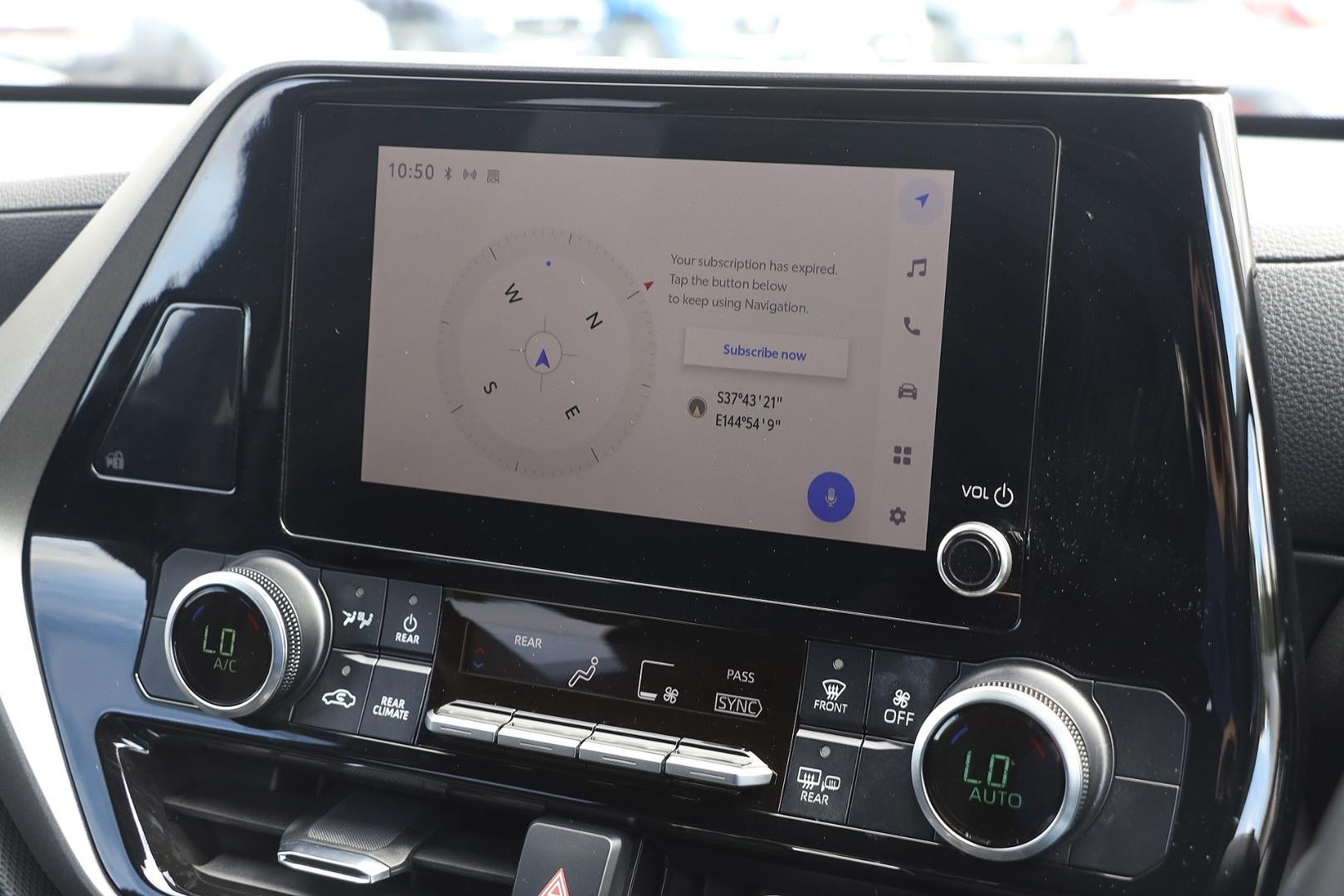 Toyota Kluger image 4