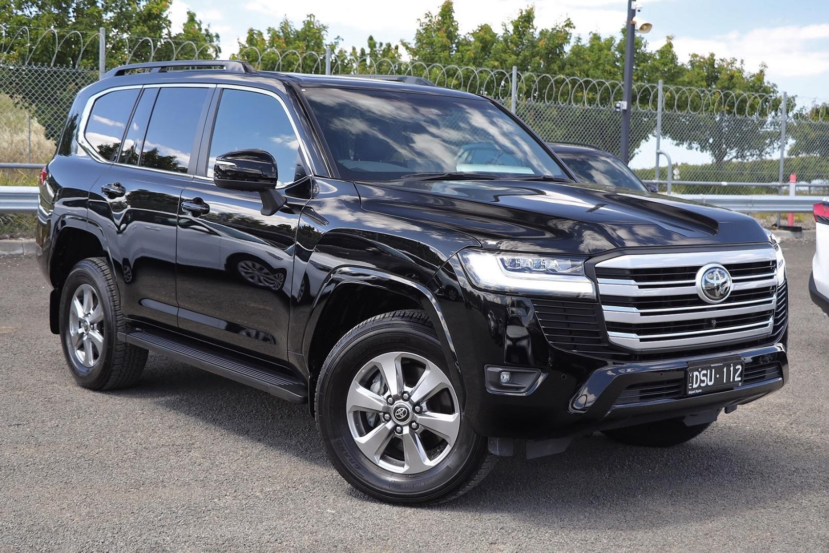 Toyota Landcruiser image 1