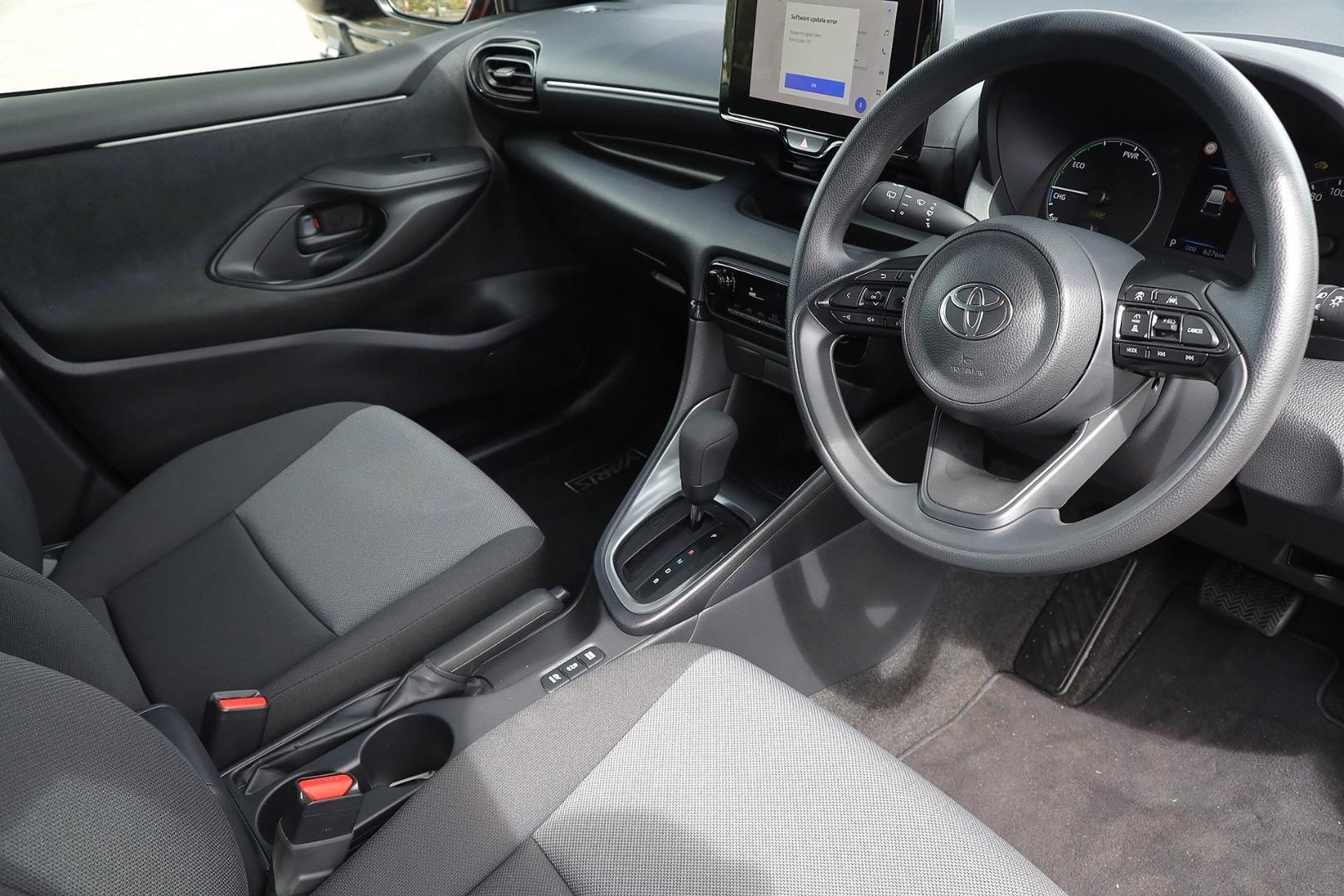 Toyota Yaris image 2