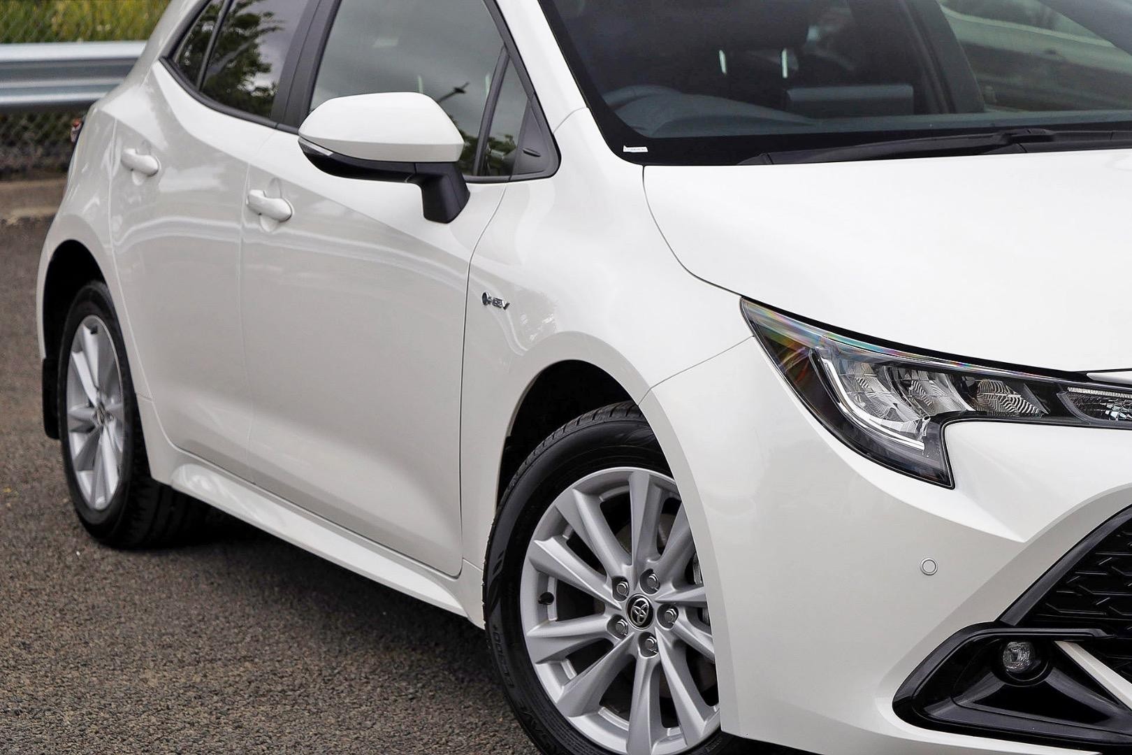 Toyota Corolla image 2