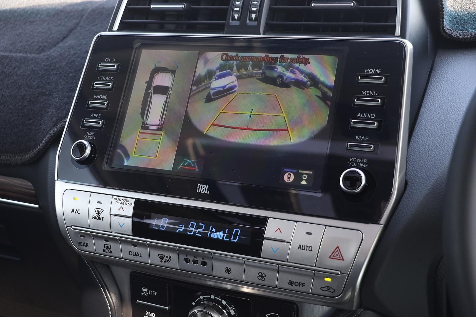 Toyota Landcruiser Prado image 3