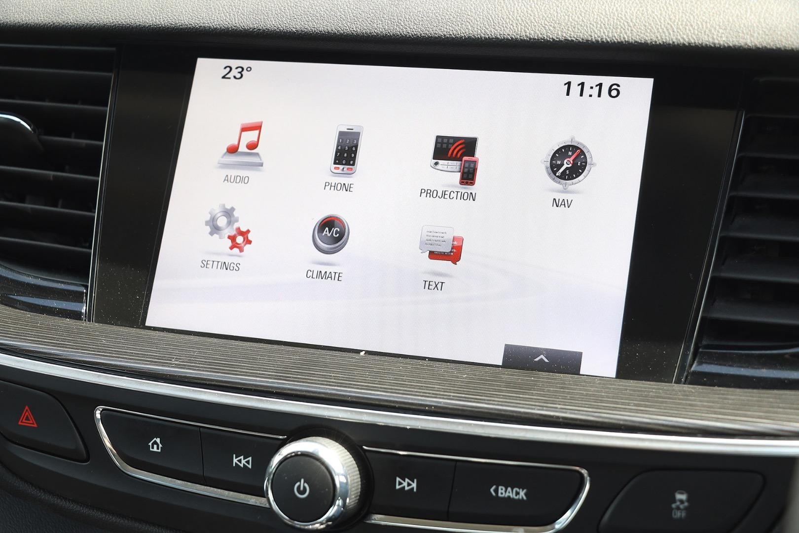 Holden Calais image 3