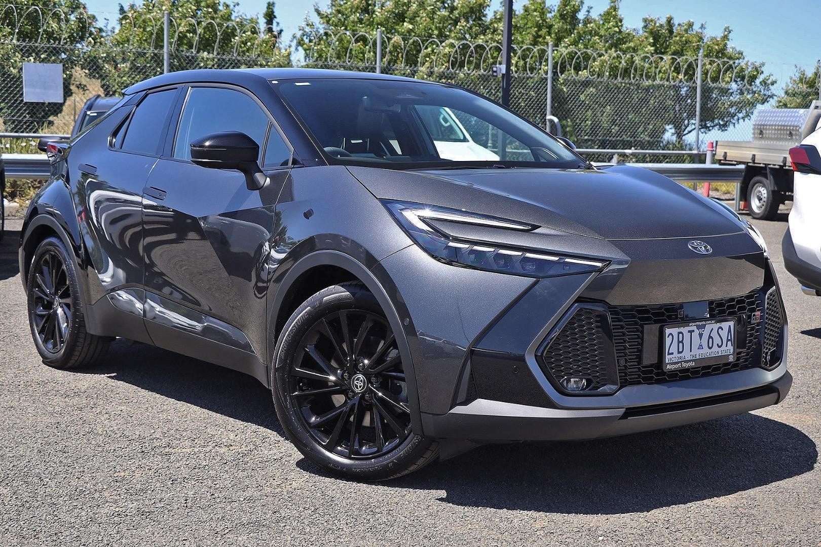 Toyota C-hr image 1