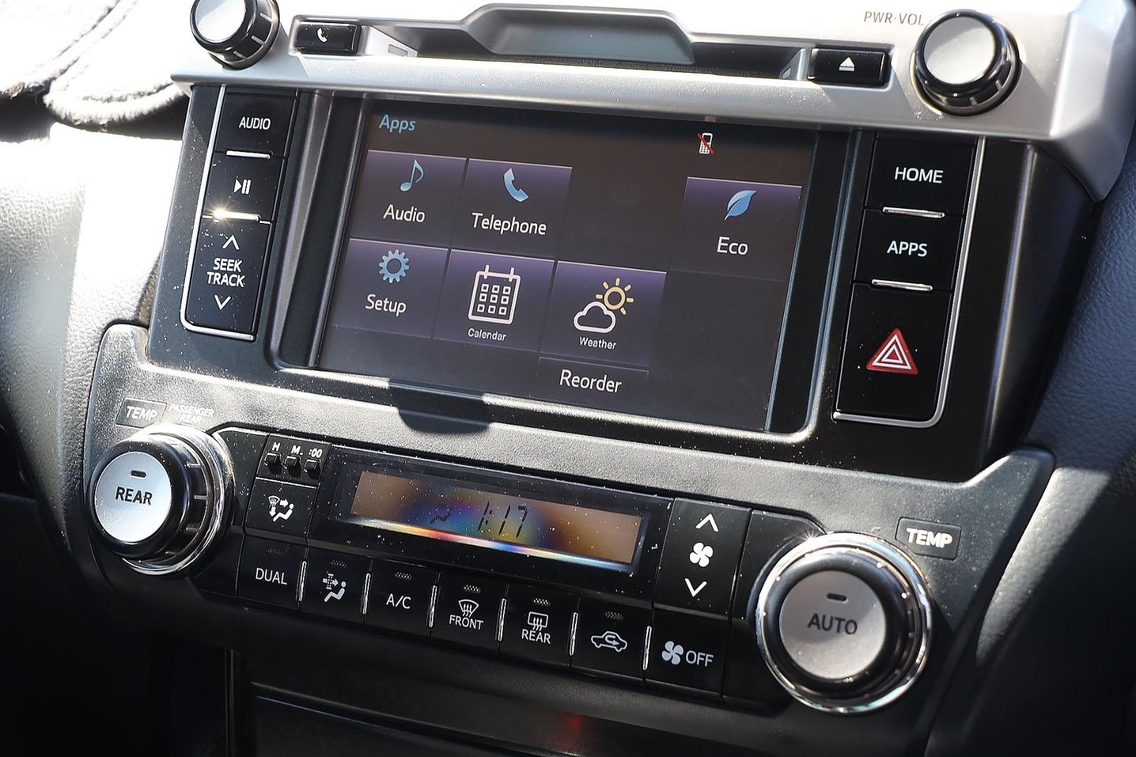 Toyota Landcruiser Prado image 4