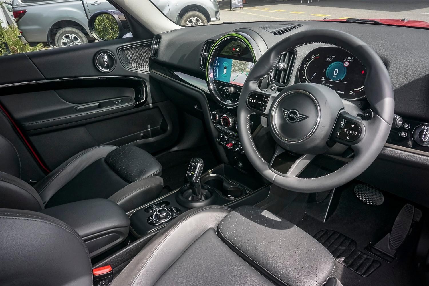 Mini Countryman image 2