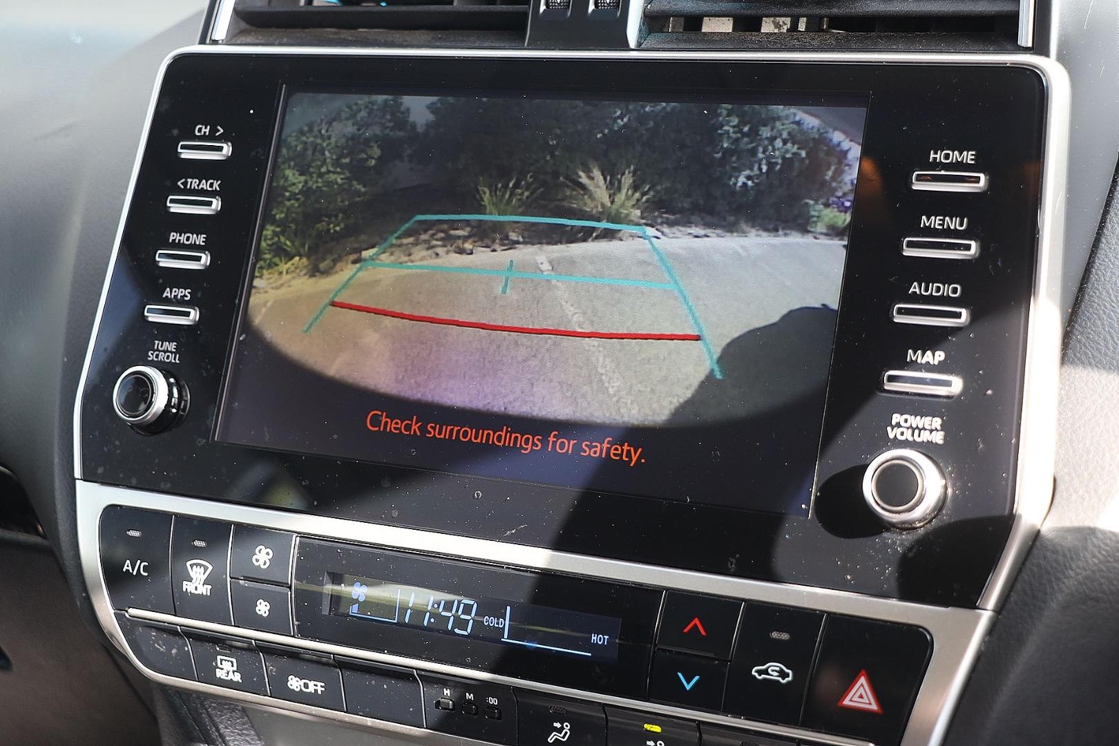 Toyota Landcruiser Prado image 4