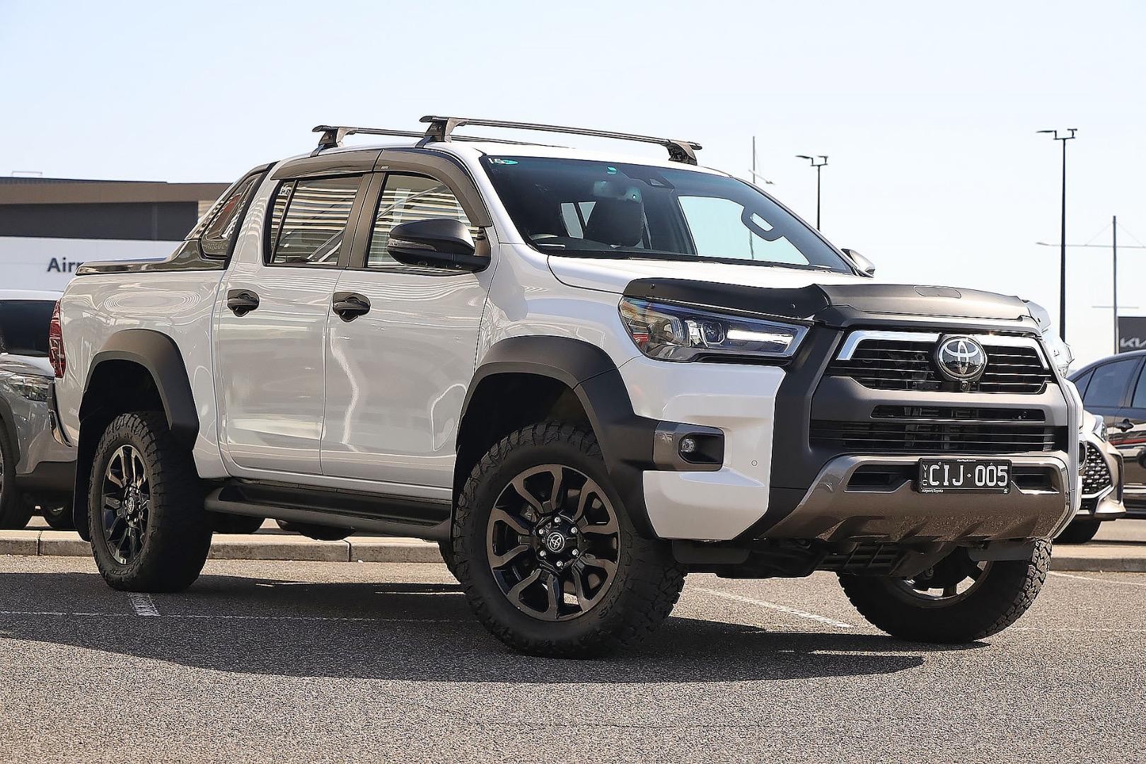 Toyota Hilux image 1