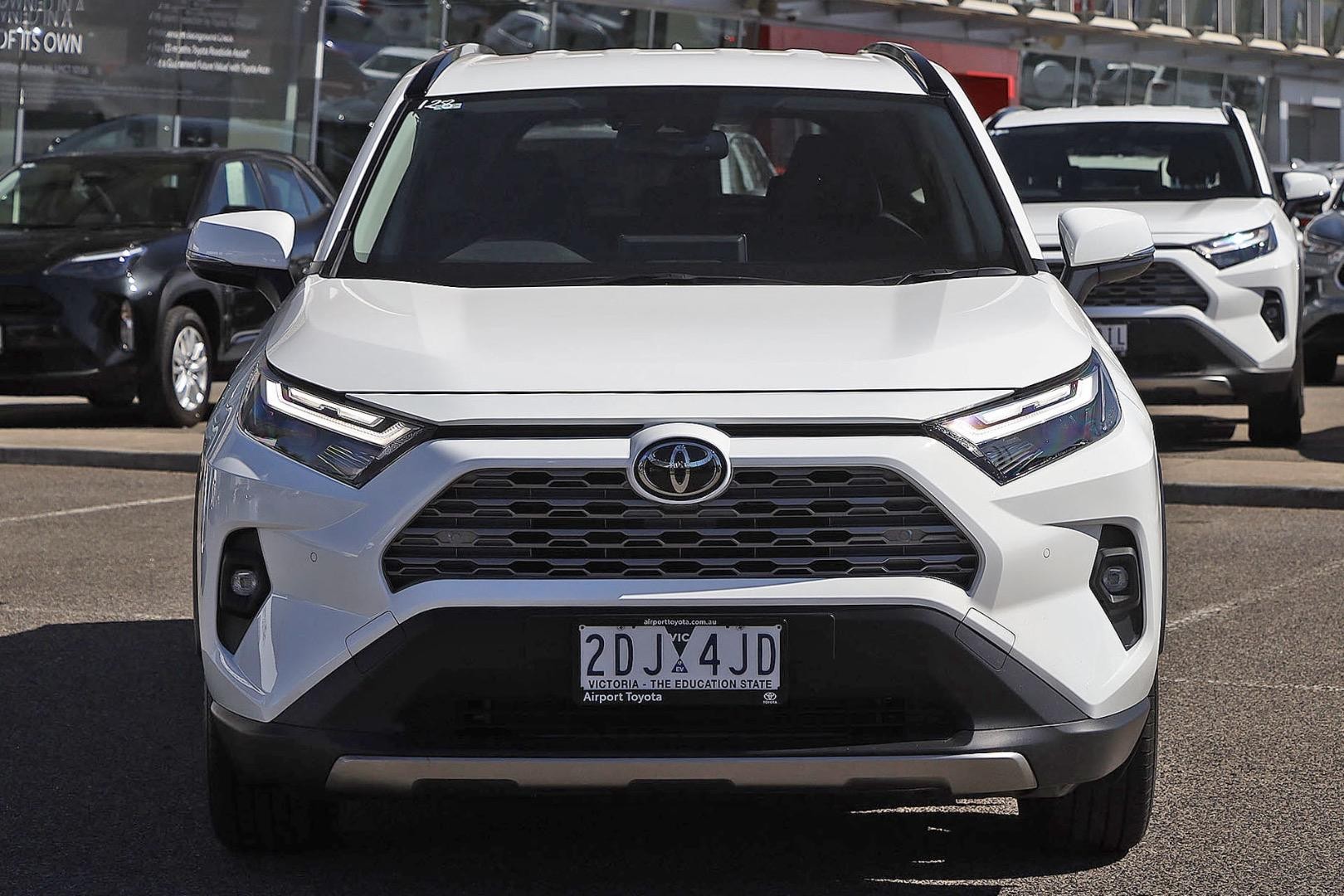 Toyota Rav4 image 3