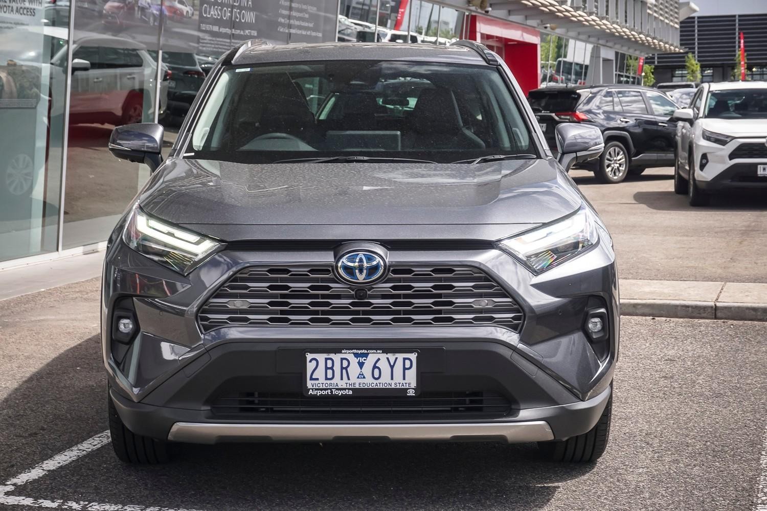 Toyota Rav4 image 3