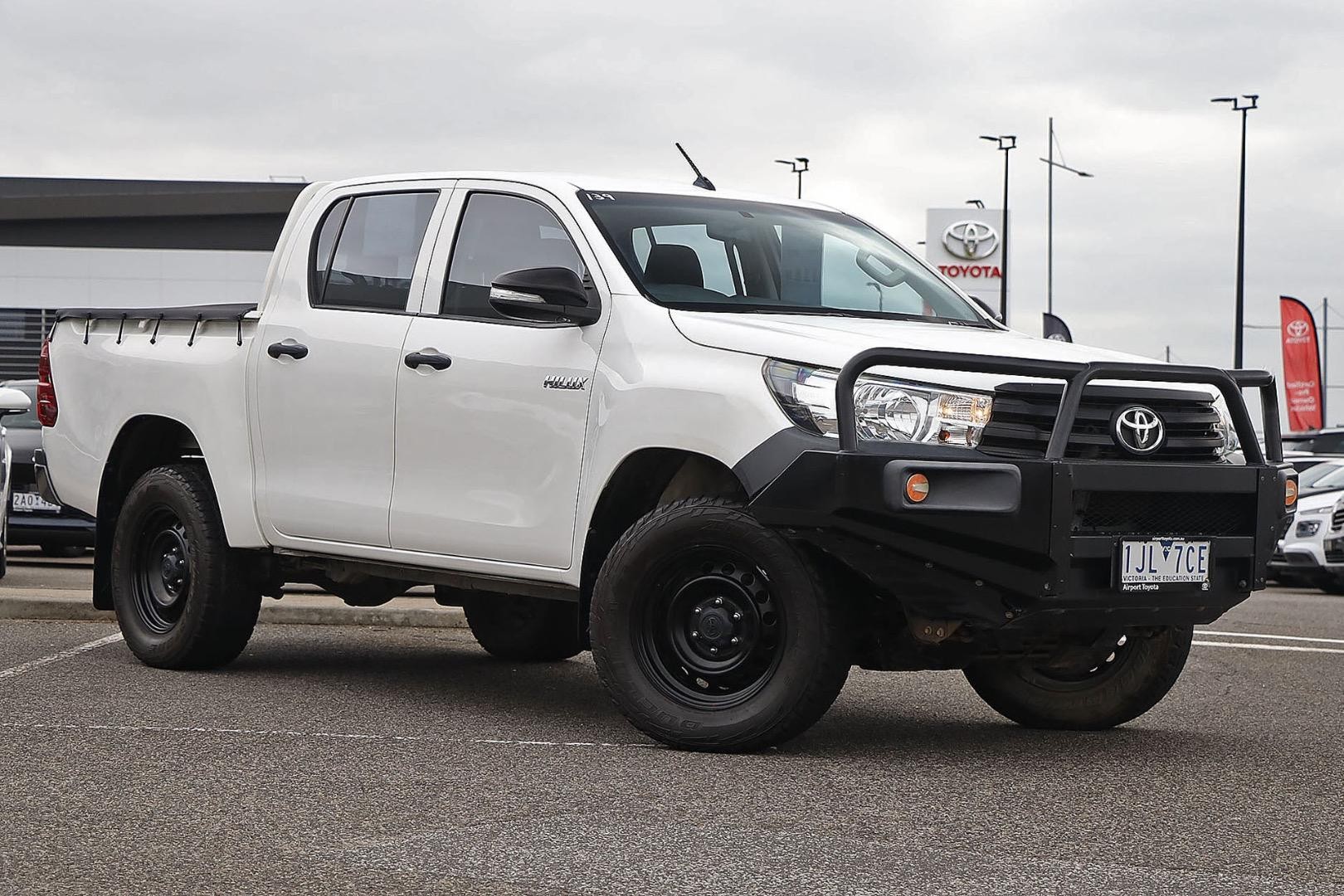 Toyota Hilux image 1