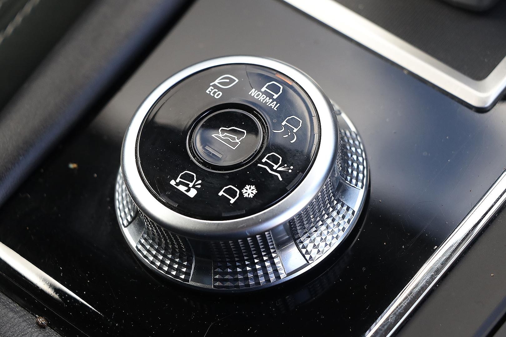 Mitsubishi Outlander image 4