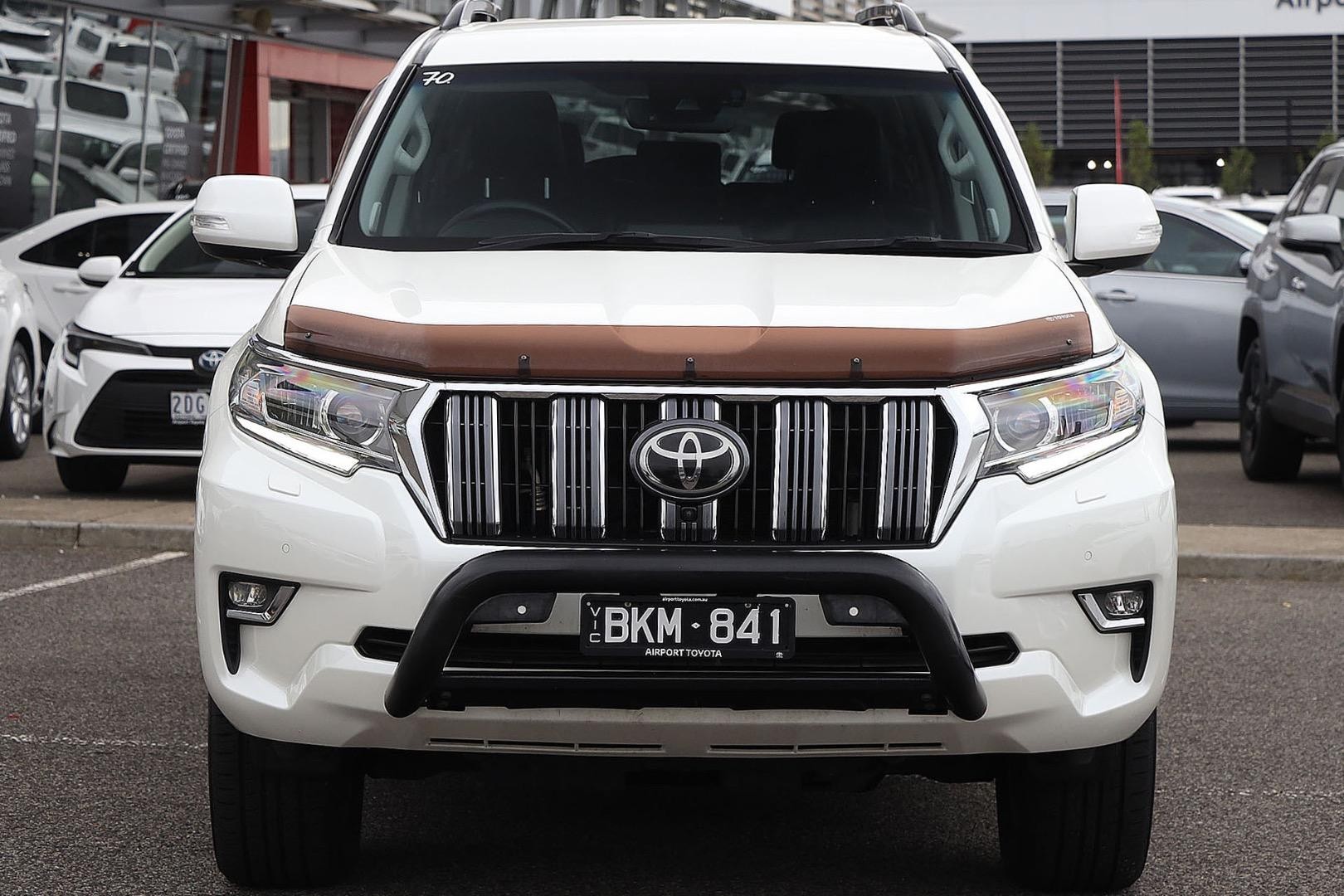 Toyota Landcruiser Prado image 4