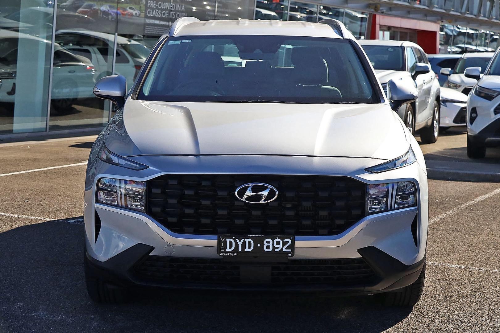 Hyundai Santa Fe image 3