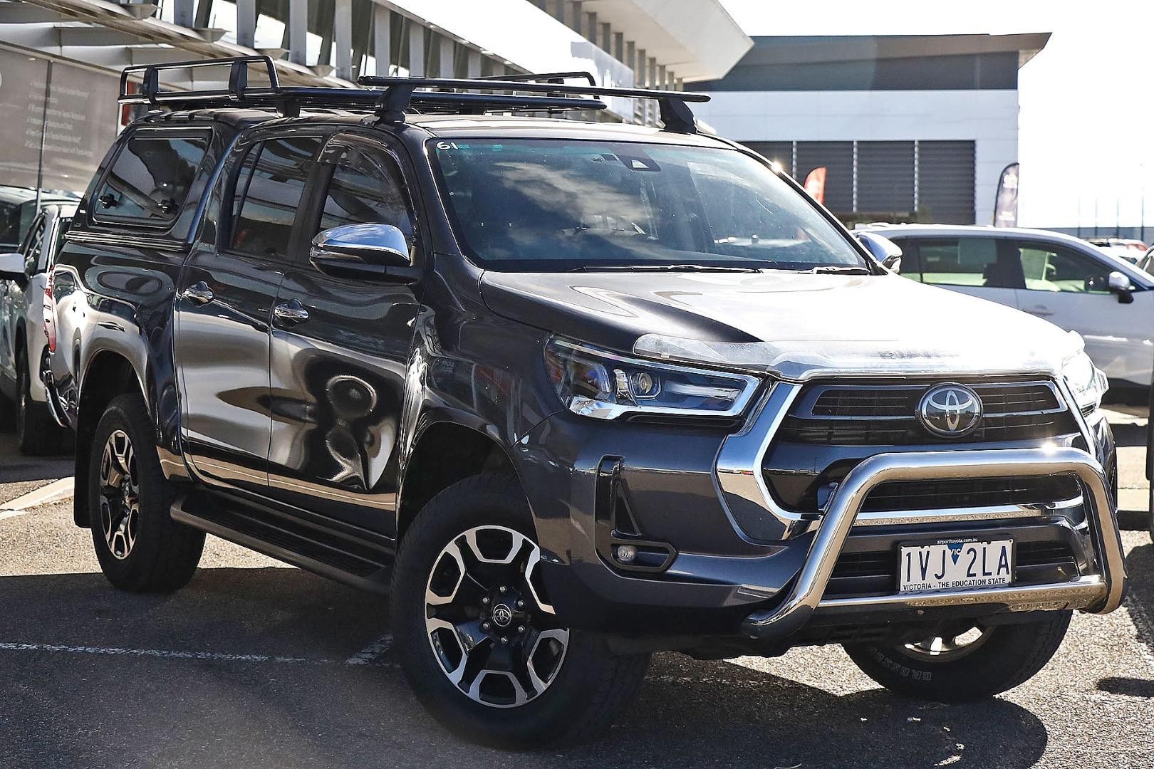 Toyota Hilux image 1