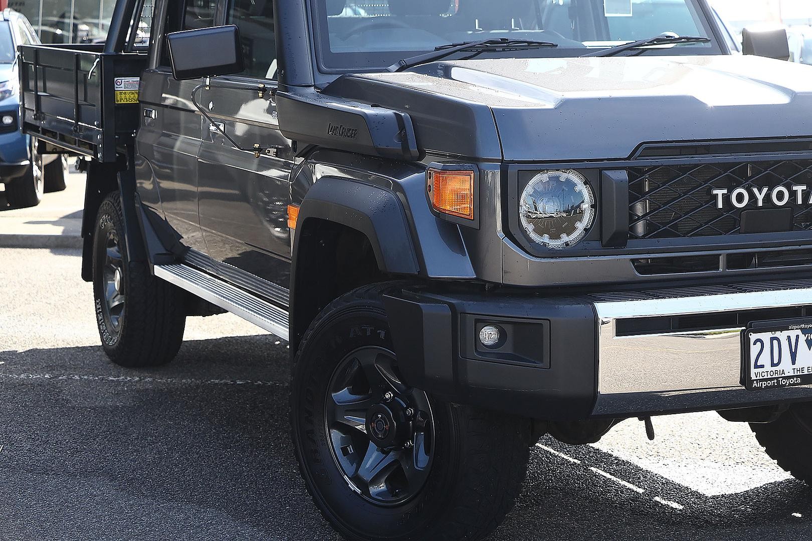Toyota Landcruiser image 4