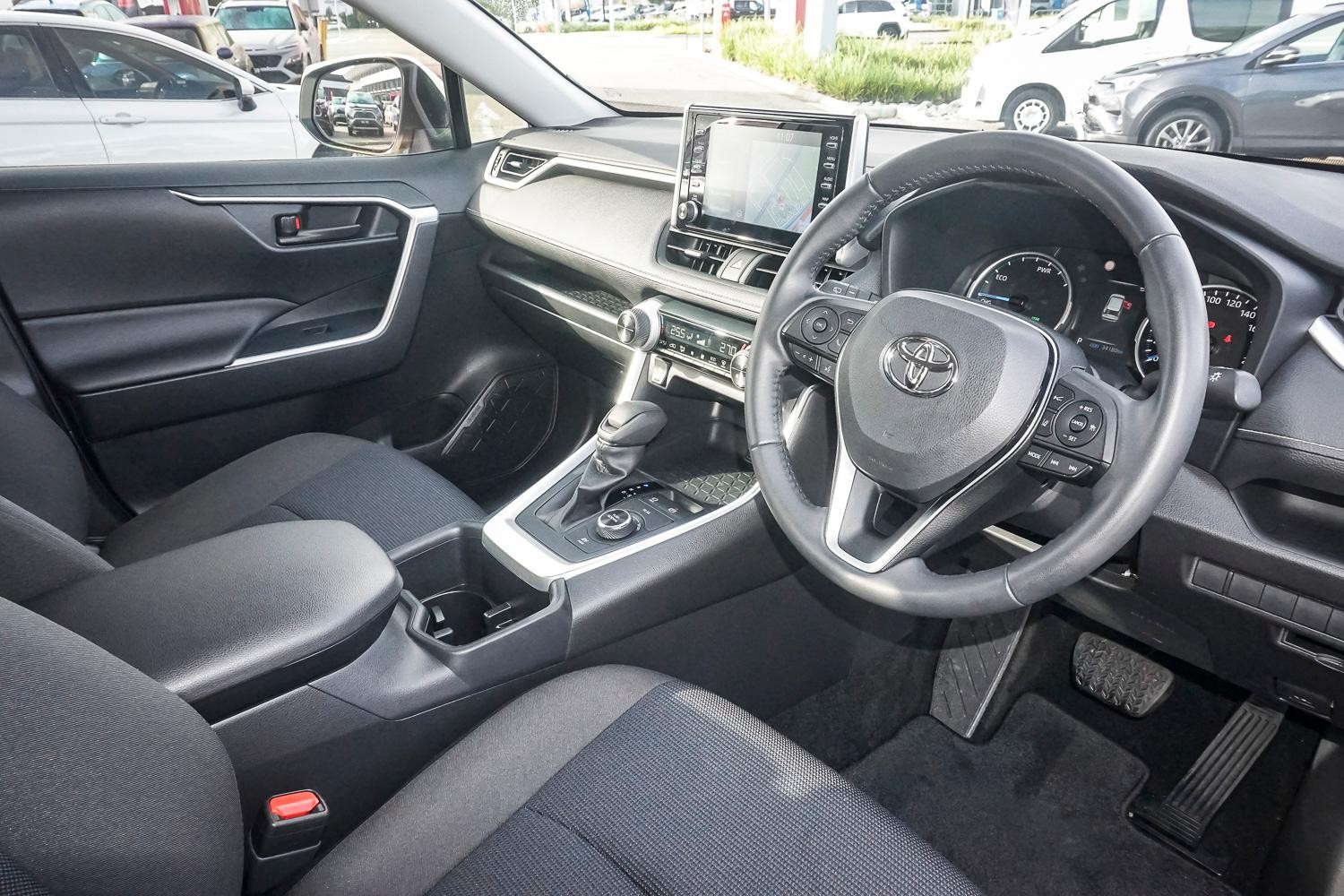Toyota Rav4 image 2