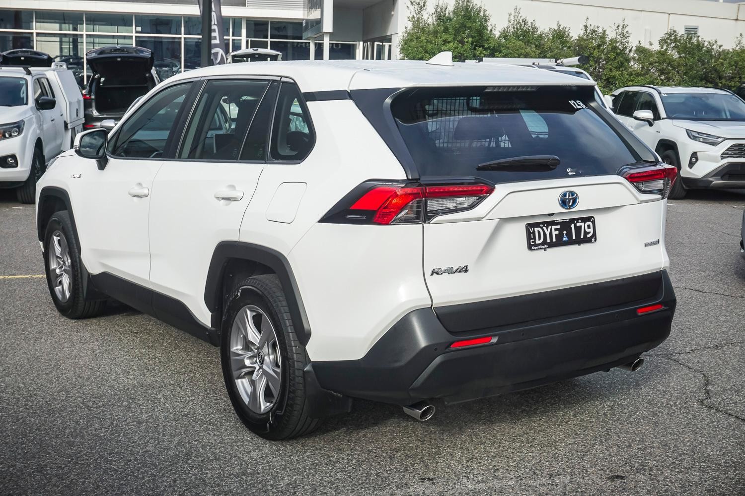Toyota Rav4 image 2