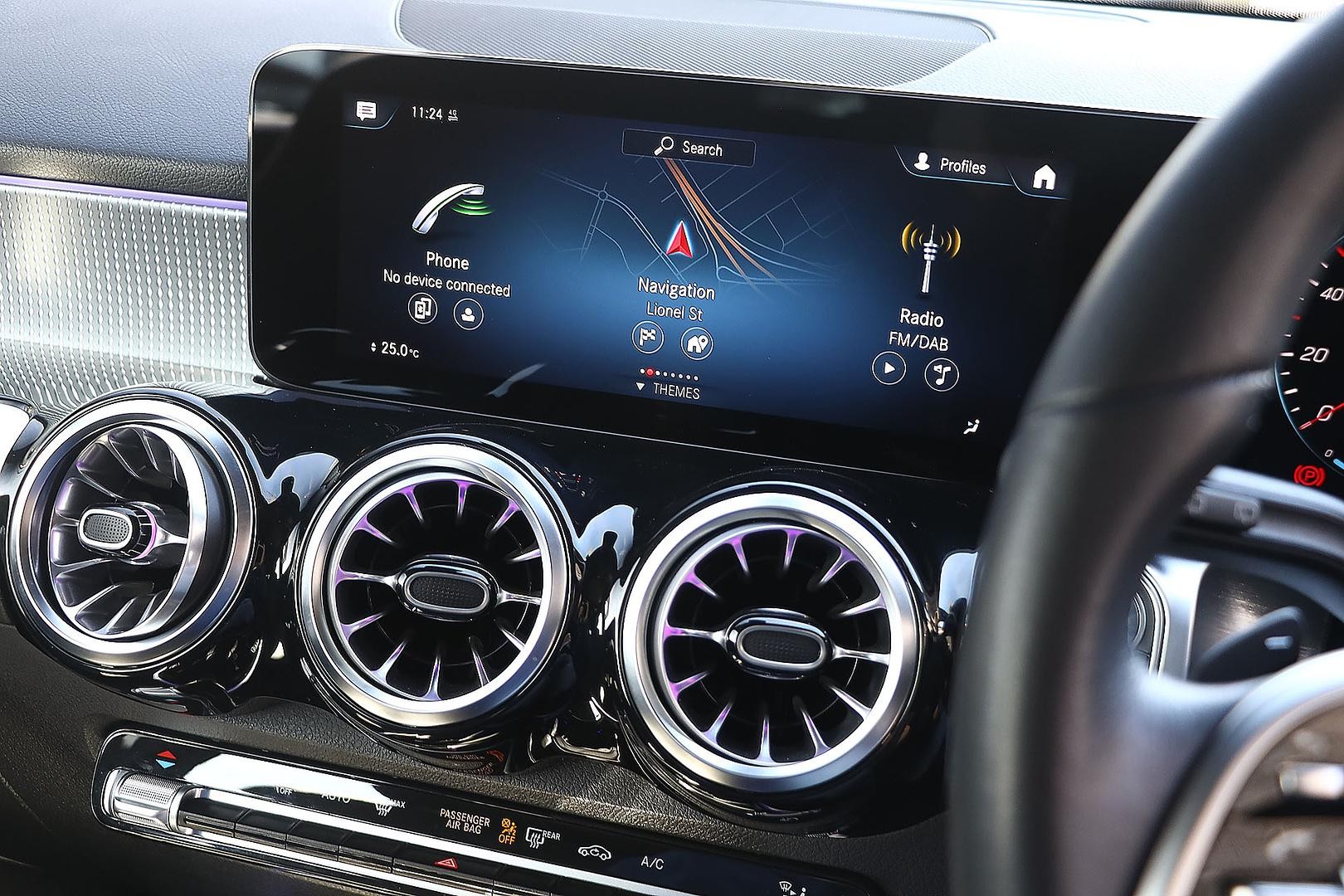 Mercedes Benz Glb-class image 3