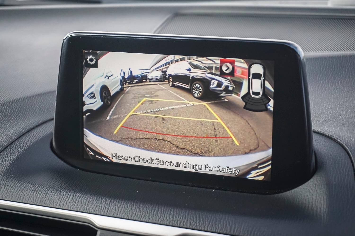 Mazda 3 image 3
