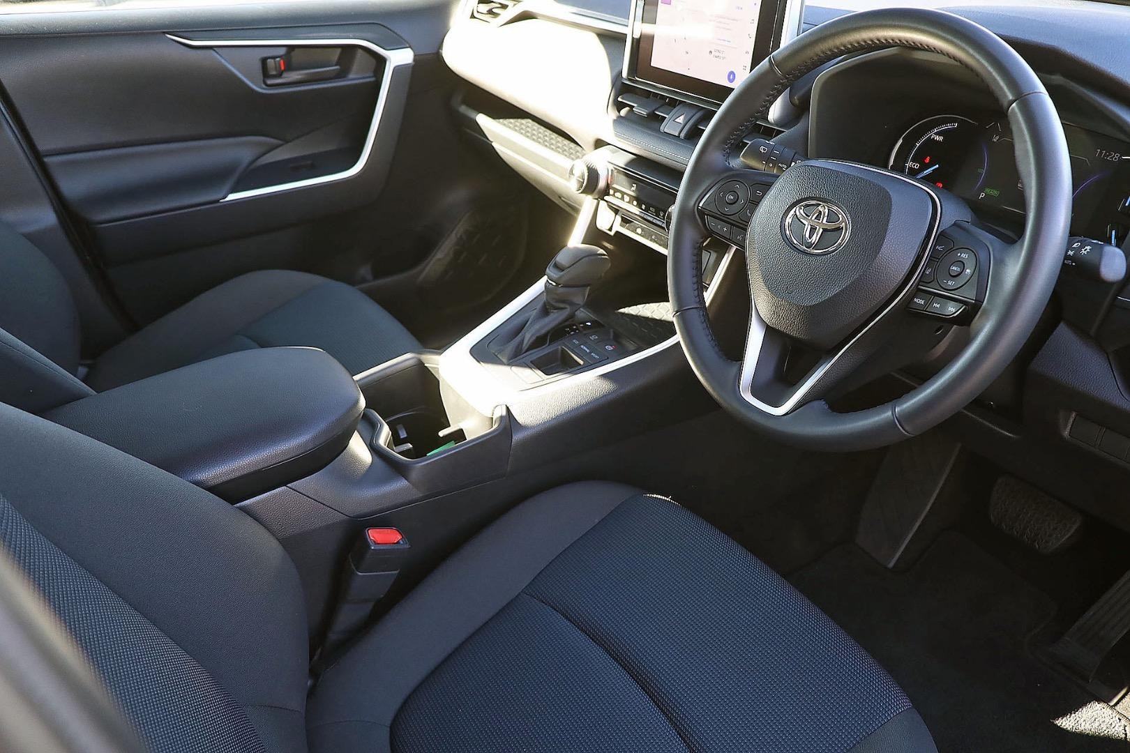 Toyota Rav4 image 2