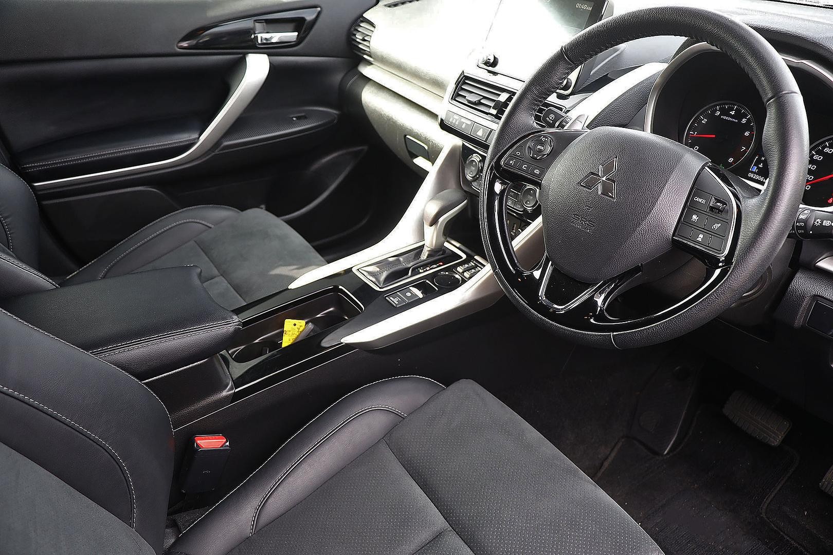 Mitsubishi Eclipse Cross image 3
