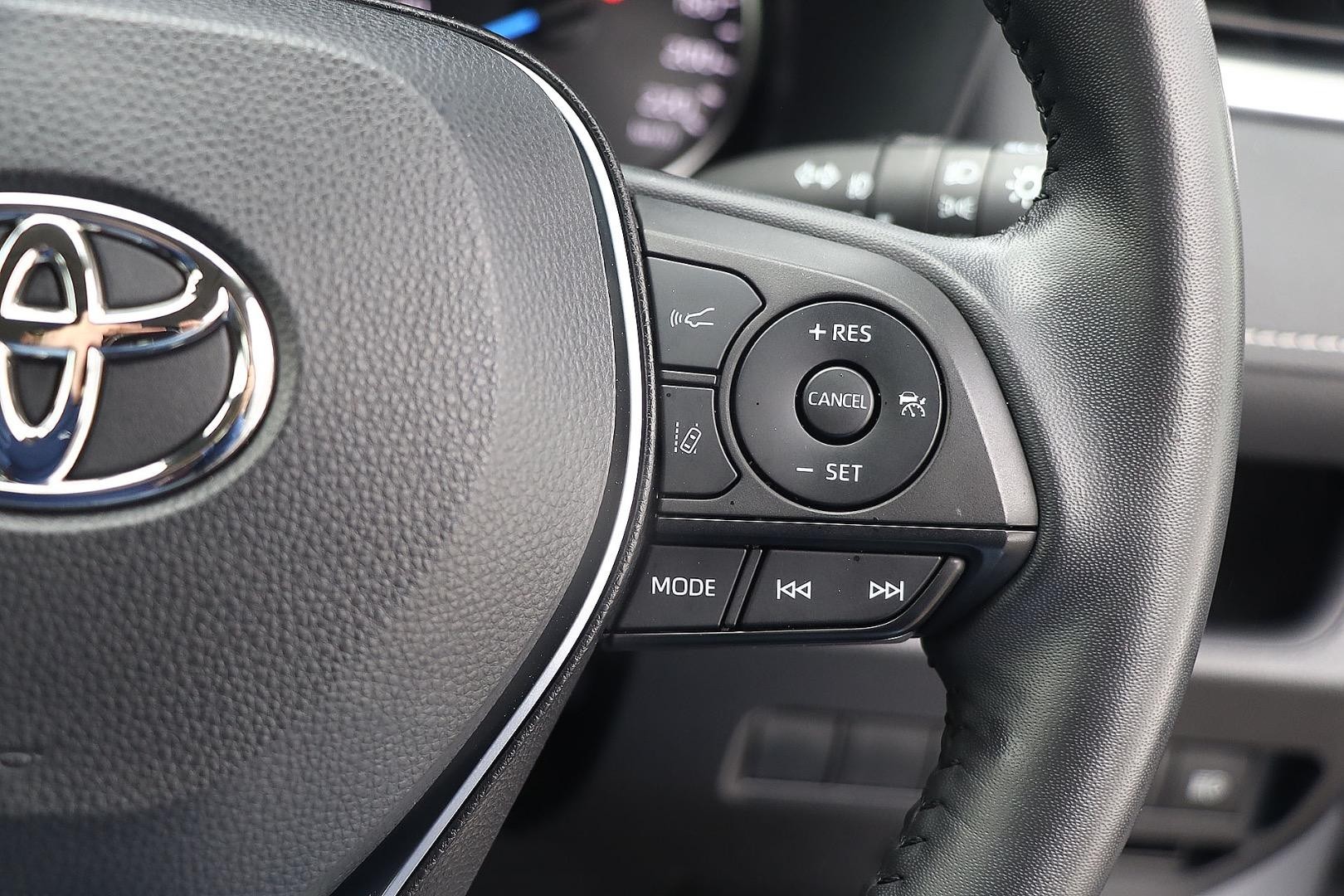 Toyota Rav4 image 3
