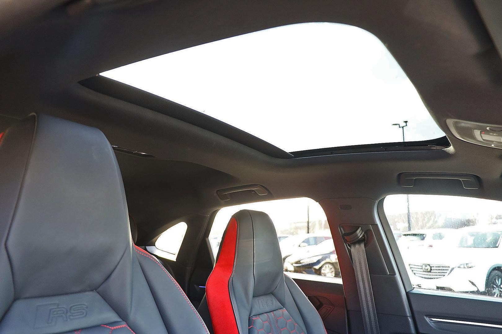 Audi Rs Q3 image 4