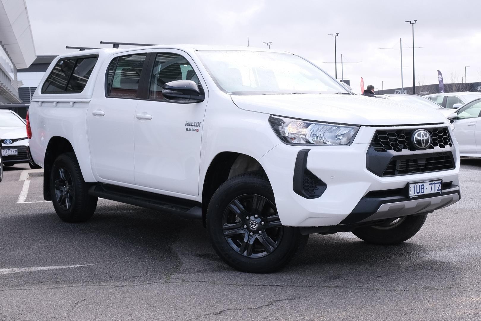 Toyota Hilux image 1