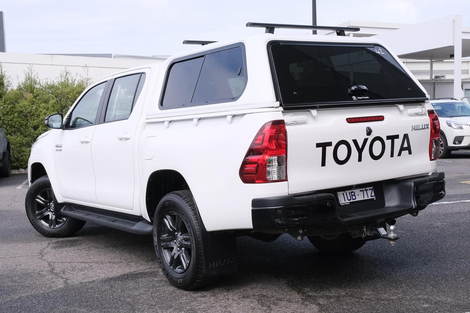 Toyota Hilux image 4