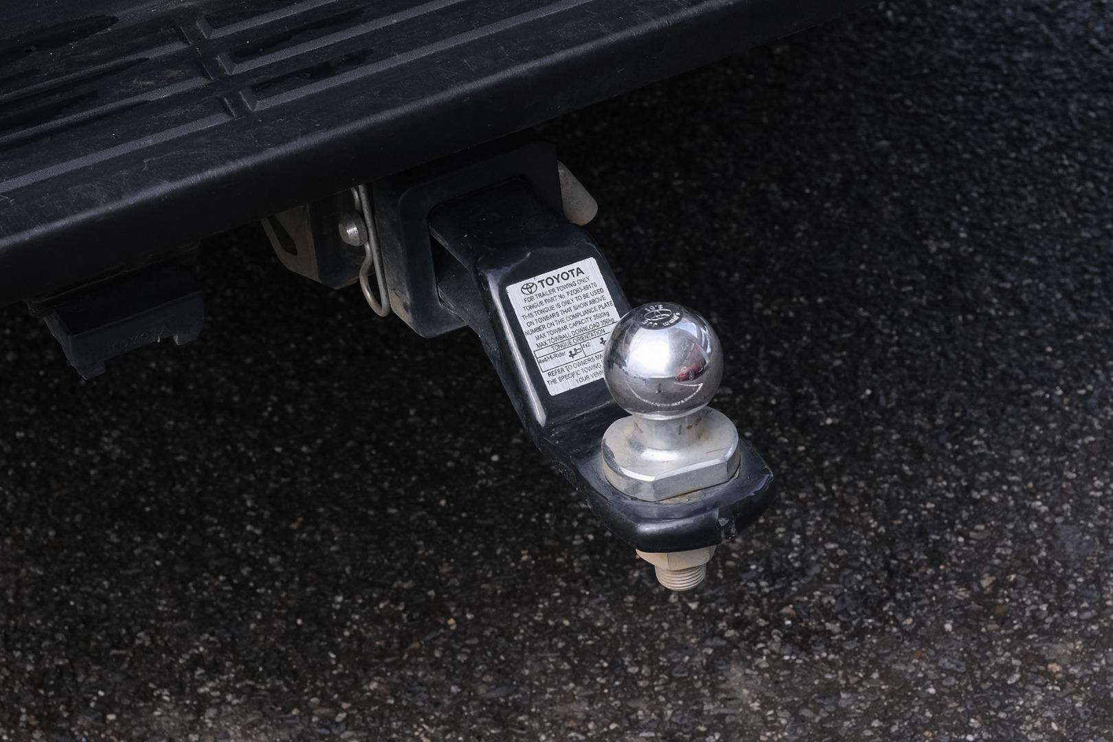 Toyota Hilux image 3